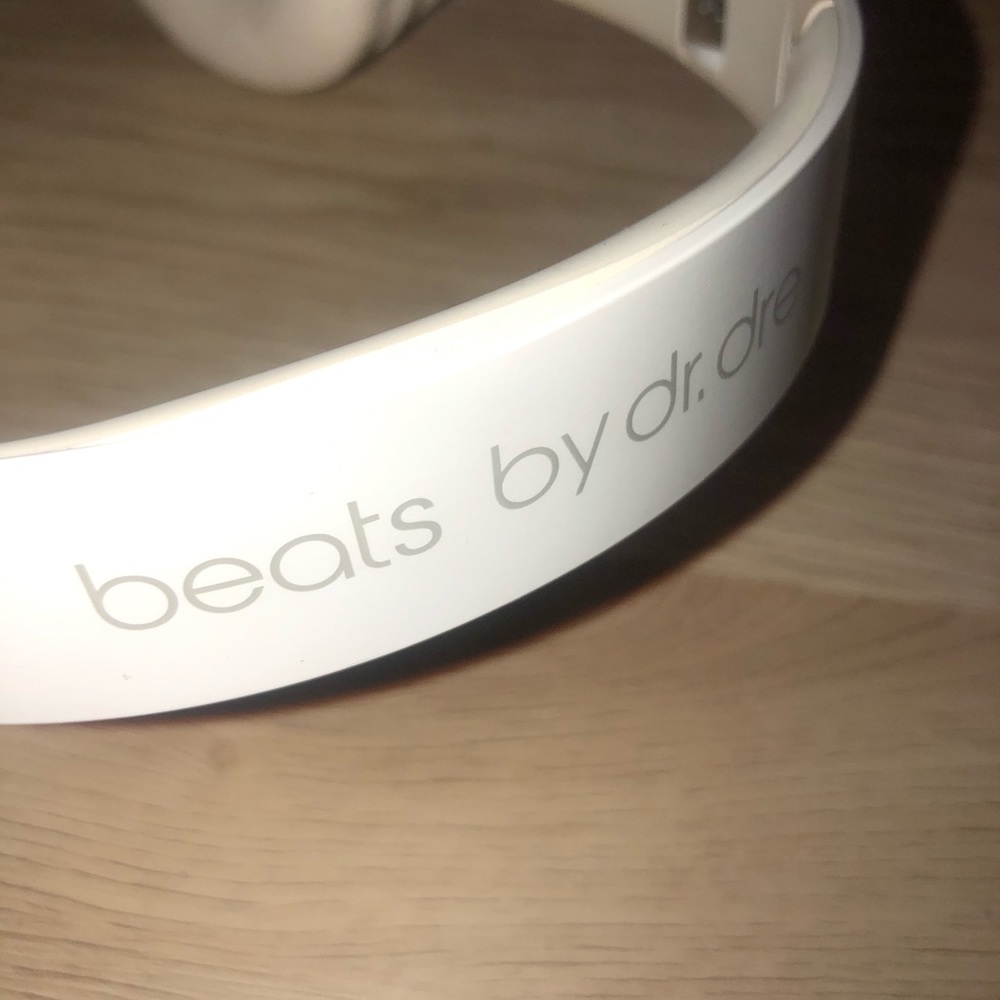 Beats by DR Dre - Picture 2 of 5